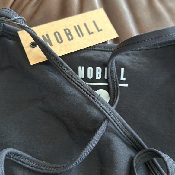 MATTE HIGH-NECK SPORTS BRA - Picture 5 of 5